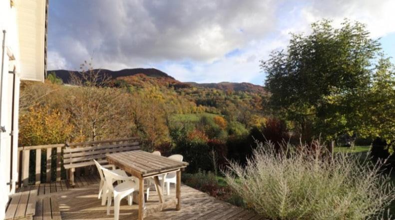 Cantal Gite Au Pied Du Griou Super Lioran Saint-Jacques-des-Blats Eksteriør billede